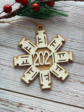 Load image into Gallery viewer, 2021 Vaccine Funny Ornaments