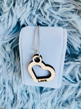 Load image into Gallery viewer, Heart Love Necklace
