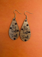 Load image into Gallery viewer, Festive Fall Earrings
